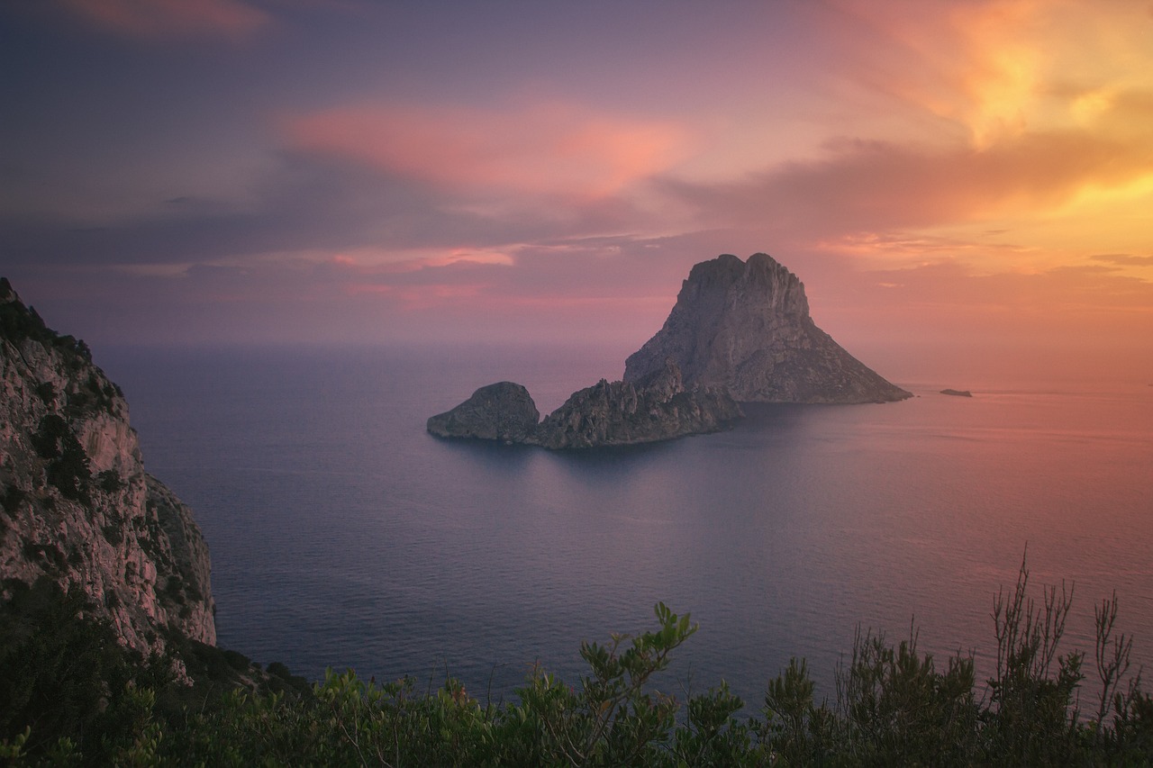 ¿Cuántos municipios tiene la isla de Ibiza?